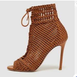 Gianvito Rossi Tan Woven Leather Marnie Lace Up Peep Toe Ankle Booties S…